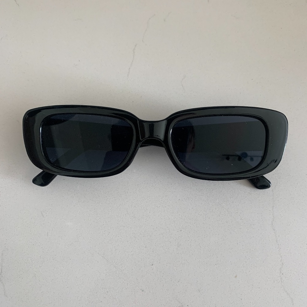 VINTAGE Black Rectangle Sunglasses